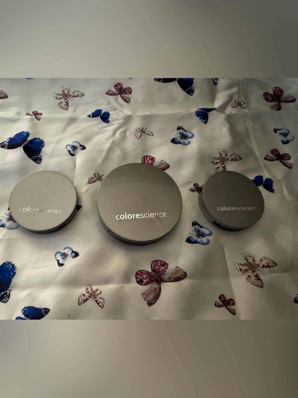Colorescience Mineral Resources Illuminator Trio - Gray Compact Cases